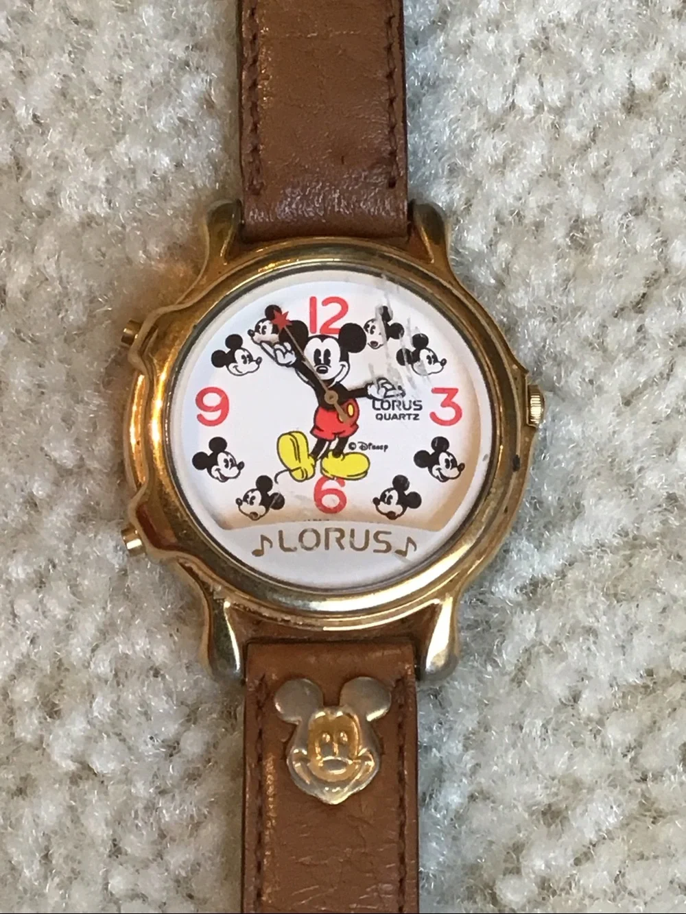 Vintage Lorus Quartz Musical Mickey Mouse Watch, V422-0010 ZO
